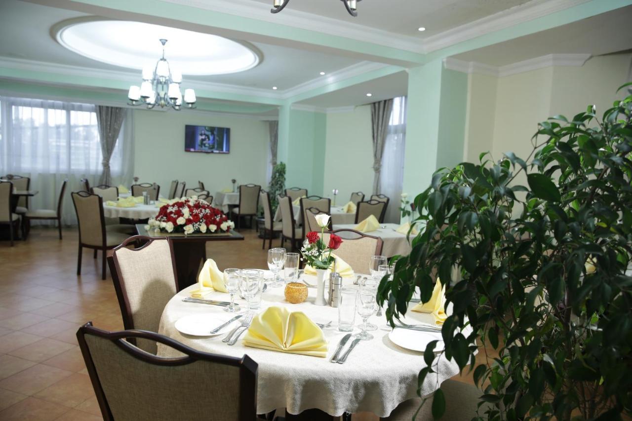 Blue Nest Hotel Addis Ababa Ngoại thất bức ảnh