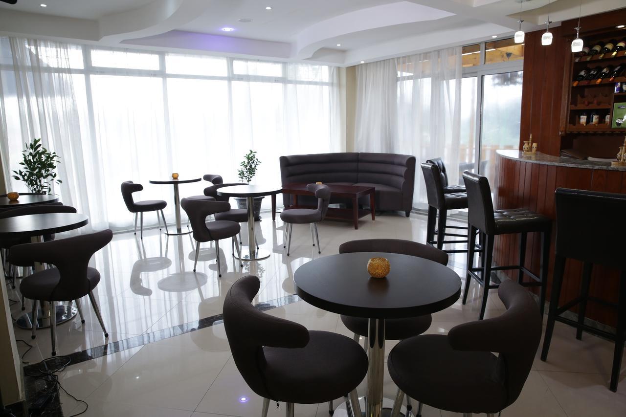 Blue Nest Hotel Addis Ababa Ngoại thất bức ảnh